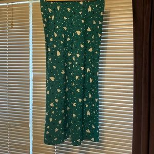 Loft Kelly green with white and black hearts